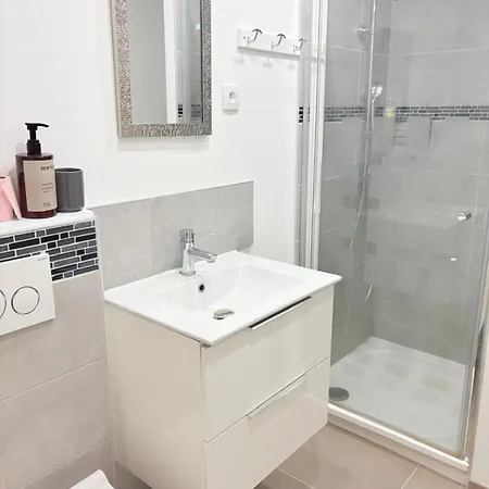 Apartment St Cyprien Superbe Vue Piscine Et Saint-Cyprien (Pyrenees-Orientales)